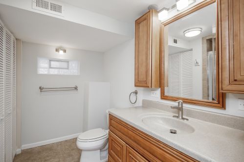 7854 Cressett Dr, Chicago IL 60707-1340 exterior