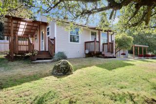 1234 130 St, Seattle WA  98178-4943 exterior