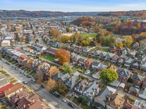 1624 Jancey St, Pittsburgh PA  15206-1327 exterior