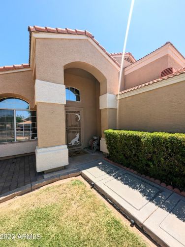 8502 Edgemont Ave, Phoenix, AZ 85037-3511