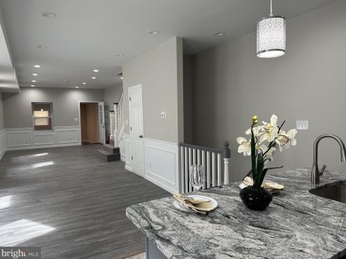 5131 12 St, Philadelphia PA 19123-0037 exterior