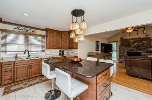 725 Vista Dr, Barrington Hills, IL 60102