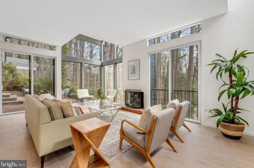 6107 Benalder Dr, Bethesda MD  20816-1007 exterior