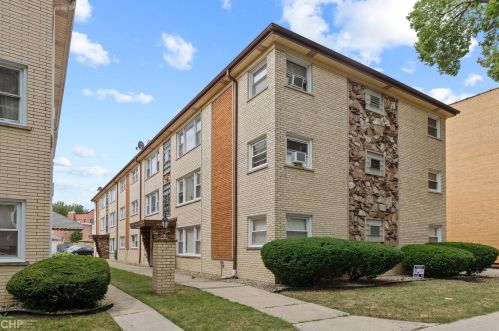 4928 Lester Ave, Chicago, IL 60630-2131