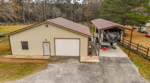 421 4 Notch Rd, Huntsville TX 77340-2618 exterior