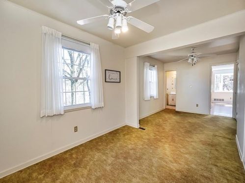 590 Clemson Dr, Pittsburgh PA 15243-1736 exterior