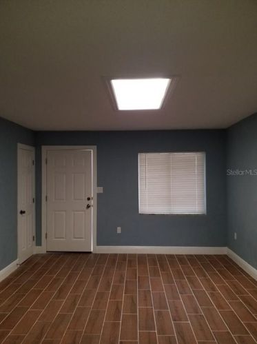 1523 Amaros Ave, Orlando FL 32811-4164 exterior