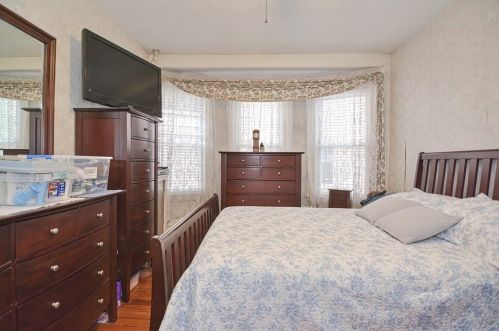 11 Falkland St, Boston MA exterior