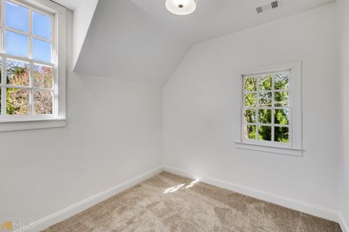 519 Ivy Pl, Atlanta GA 30342-4275 exterior