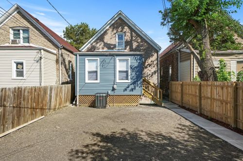 1467 72nd St, Chicago IL  60619-1509 exterior