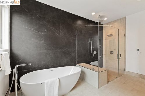 1550 Grand View Dr, Berkeley CA 94705-1637 exterior