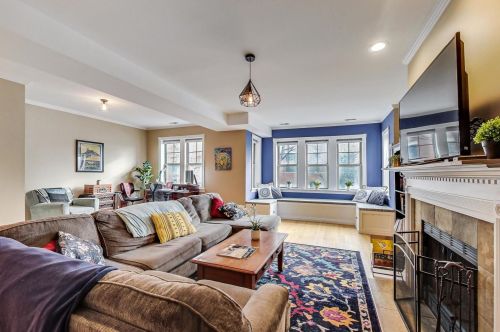 2710 Fairfield Ave, Chicago, IL 60647-1863