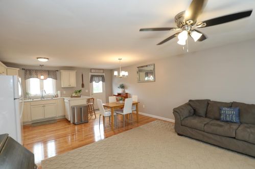 12 Ty Ln, Concord NH  03303-1049 exterior