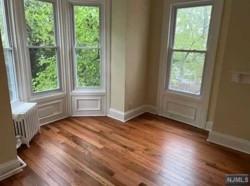 17 Plymouth St, Montclair NJ  07042-2607 exterior