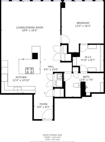 200 Delaware Pl, Chicago IL  60611-1798 exterior