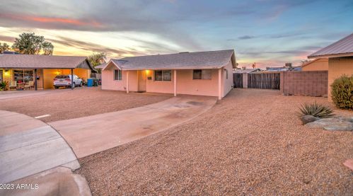 12616 20th Dr, Phoenix AZ  85029-2611 exterior