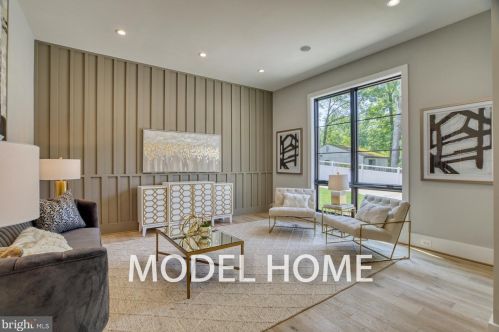 1713 Macon St, Mc Lean VA  22101-5130 exterior