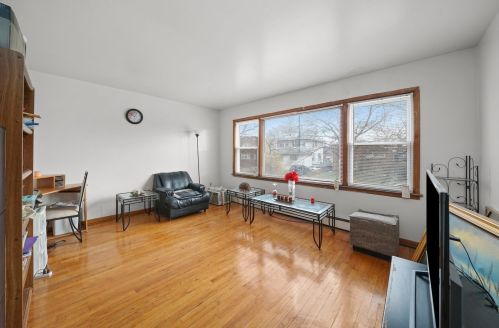 832 17 Ave, Broadview IL 60153-1856 exterior