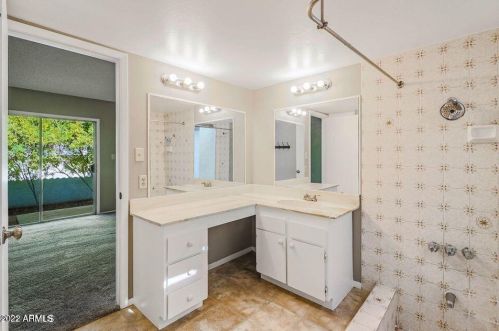 4924 Edgemont Ave, Phoenix AZ  85008-1621 exterior