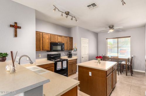 2508 Alta Vista Rd, Phoenix AZ  85041-5330 exterior