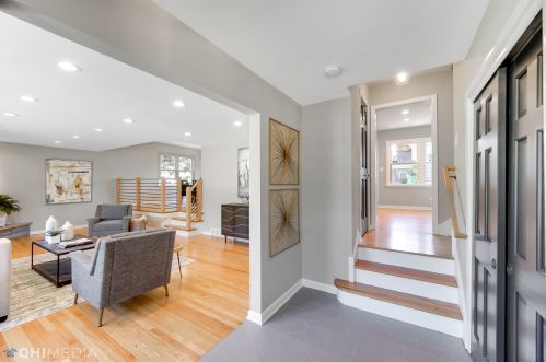 452 Adams St, Elmhurst IL  60126-4633 exterior