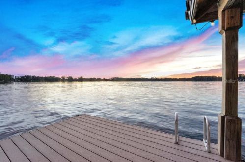 5378 Bay Side Dr, Orlando FL 32819-4045 exterior