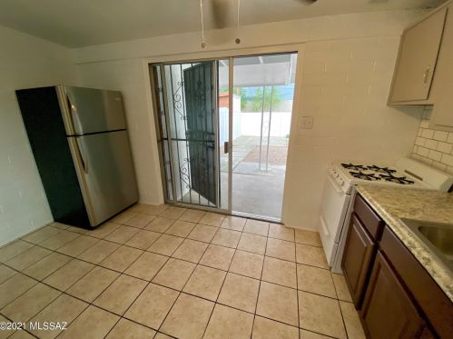1104 Kentucky St, Tucson AZ  85714-3227 exterior