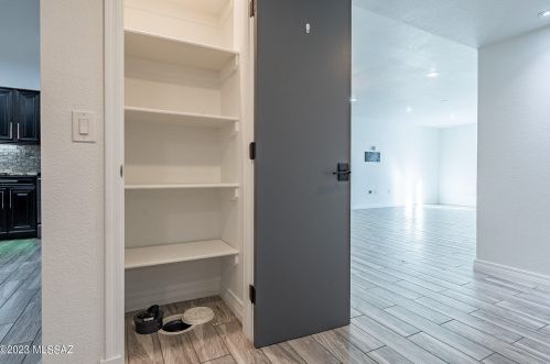 9814 1st St, Tucson AZ  85748-1950 exterior