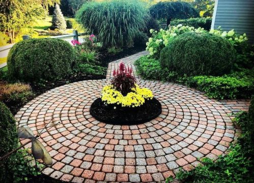 2 Asa Dr, Concord NH  03304-4012 exterior