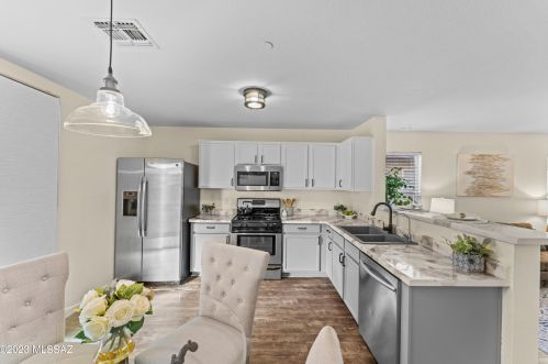 3287 Treece Pl, Tucson AZ  85742-8235 exterior