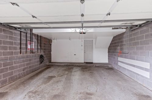 2502 Calumet Ave, Chicago IL  60616-2439 exterior