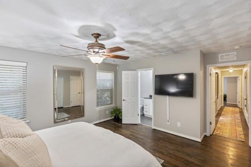 2551 El Cerrito, Dallas TX 75228-5911 exterior