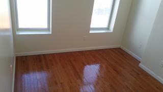 366 Communipaw Ave, Jersey City NJ  07304-3722 exterior