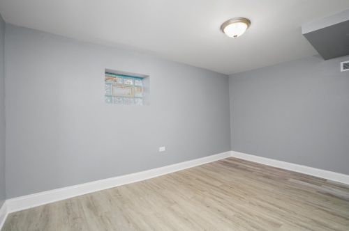 2048 70 Pl, Chicago IL 60637-4642 exterior