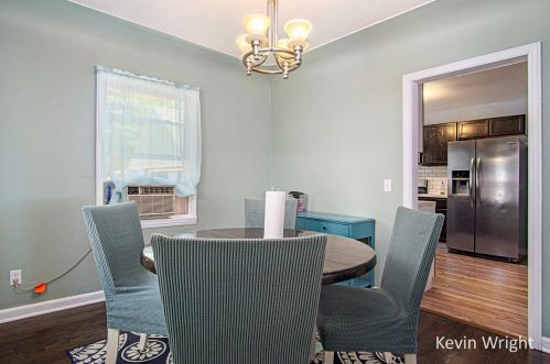 2412 Mccracken St, Meskegon MI 49441-1445 exterior