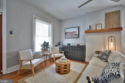 123 Gorgas Ln, Philadelphia PA 19119-1324 exterior