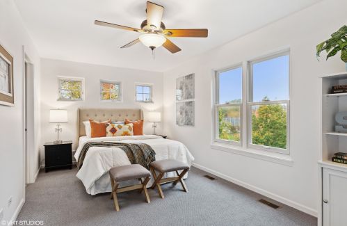 1774 Ainslie St, Chicago IL 60630-2018 exterior