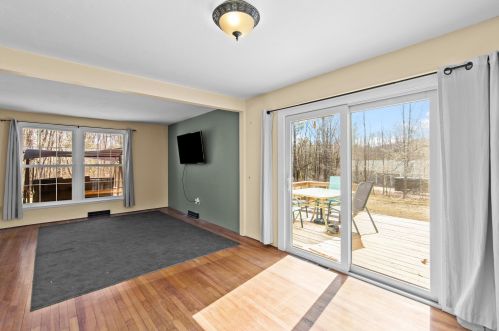 7481 School St, Concord NH  03307-0914 exterior