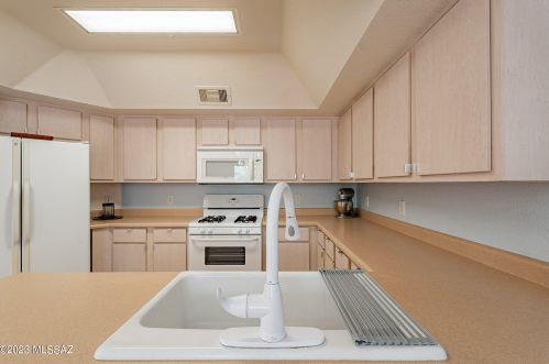 1561 Paseo Ln Tinaja, Green Valley AZ 85614-3988 exterior