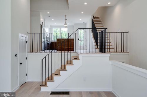 959 Marshall St, Philadelphia PA 19122 exterior