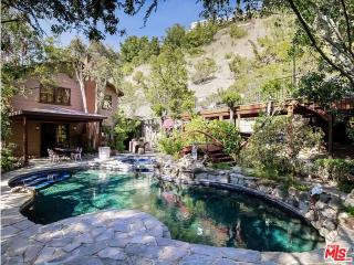 1926 Mount Olympus Dr, Los Angeles CA  90046-2039 exterior