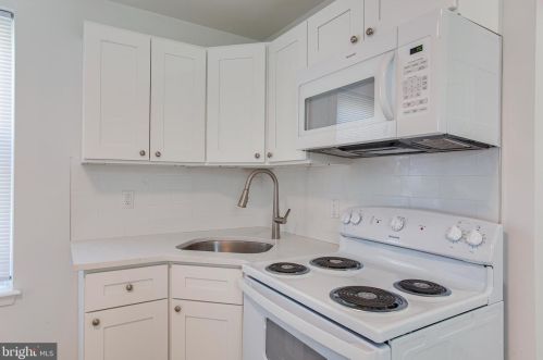 1602 17 St, Philadelphia PA 19132-3930 exterior