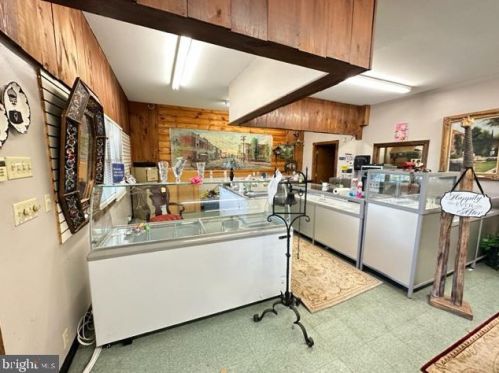 22 Green St, Pilesgrove NJ 08098-1136 exterior