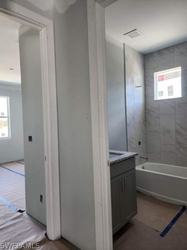 3791 58 Ave, Naples FL 34120-4021 exterior