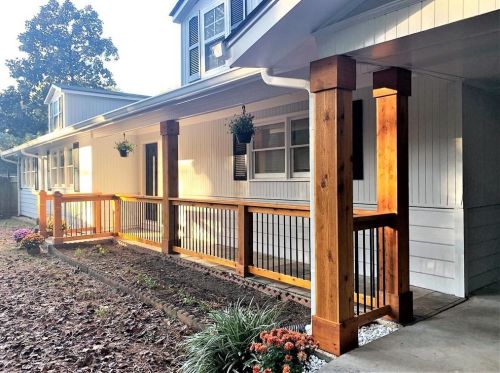 220 Forest Hills Dr, Atlanta, GA 30342-2330