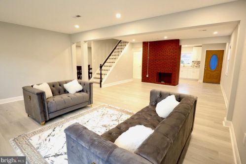 9314 Academy Rd, Philadelphia PA  19114-3523 exterior