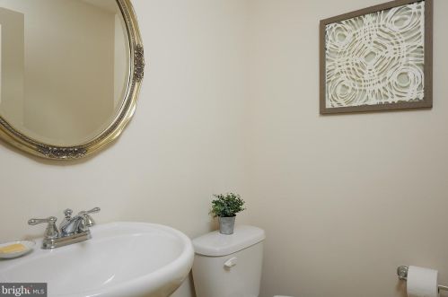 1209 Poplar Run Dr, Silver Spring MD 20906-6717 exterior