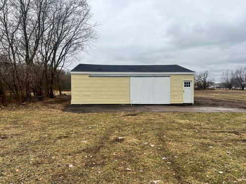 2340 90 St, Sturtevant WI 53177-1932 exterior