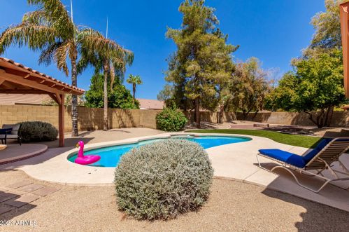 1310 Ivanhoe St, Chandler AZ 85226-1689 exterior