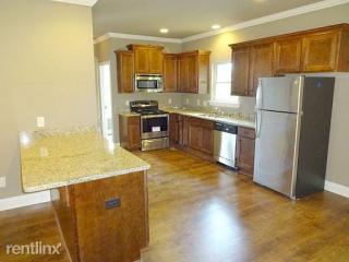 3185 Paradise Acres, Birmingham AL  35244-4020 exterior